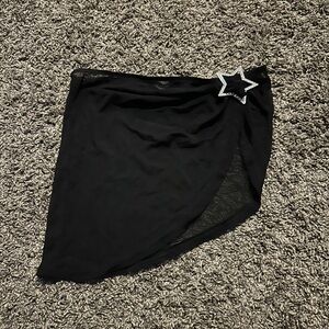 Black Star Embellished Women's Mesh Skirt